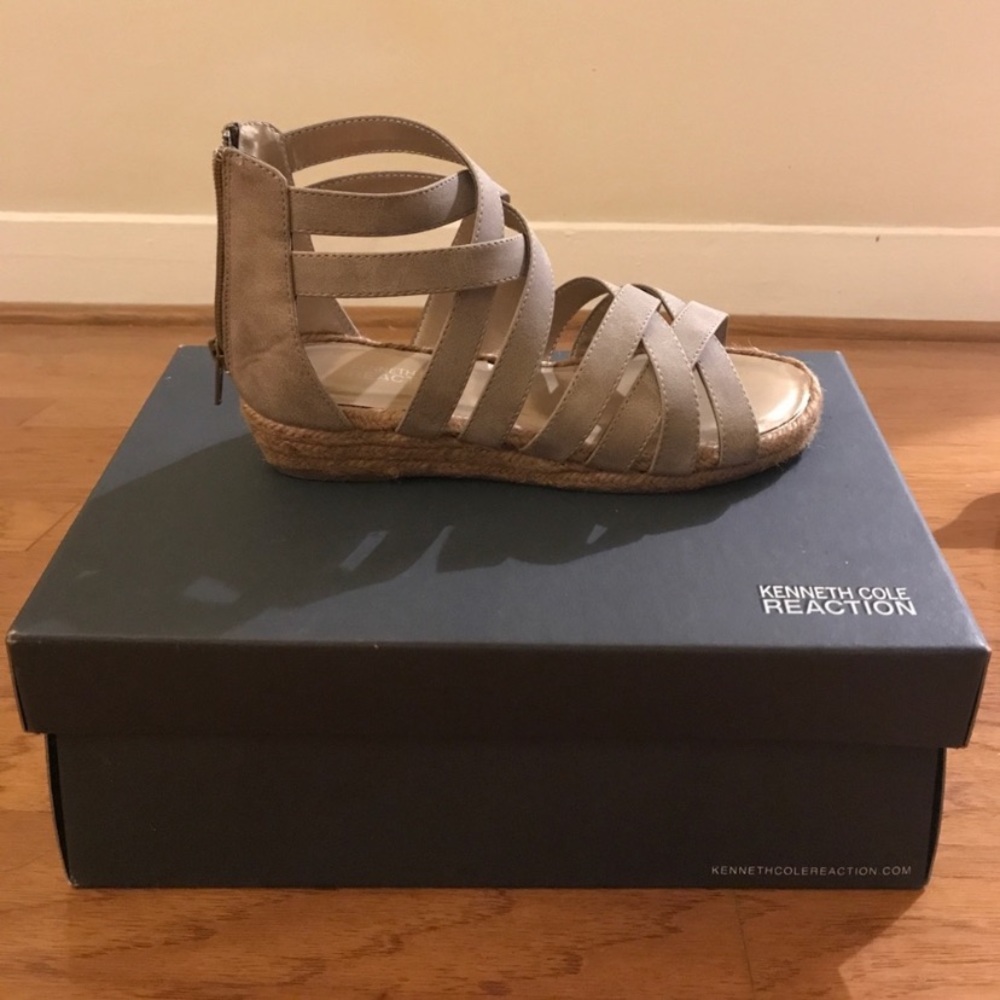Kenneth Cole Sandals - never worn